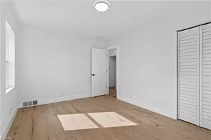 1604 E Lexington Ave, High Point, NC 27262 - Photo 23