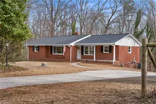 5920 Loop Rd, Clemmons, NC 27012 - Photo 3