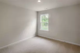 1537 Hamilton Hills Dr, Greensboro, NC 27406 - Photo 25