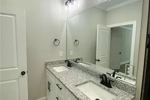 605 Kendall St, Eden, NC 27288 - Photo 13