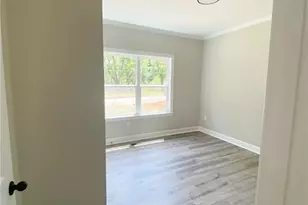 605 Kendall St, Eden, NC 27288 - Photo 17