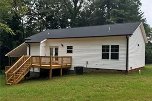 605 Kendall St, Eden, NC 27288 - Photo 17