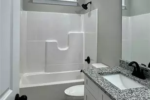 605 Kendall St, Eden, NC 27288 - Photo 13
