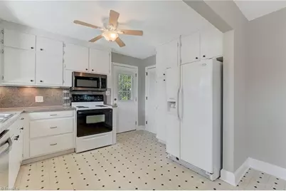 805 Claymore Court, Reidsville, NC 27320 - Photo 19