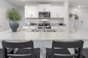 1539 Hamilton Hills Dr, Greensboro, NC 27406 - Photo 9