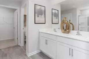 1539 Hamilton Hills Dr, Greensboro, NC 27406 - Photo 17