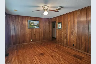 930 Walker Street, Reidsville, NC 27320 - Photo 13