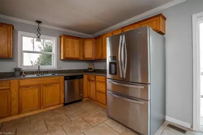 221 Delk Road, Lexington, NC 27292 - Photo 5