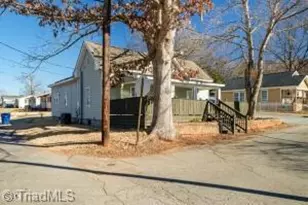 407 Oak St, Graham, NC 27253 - Photo 37