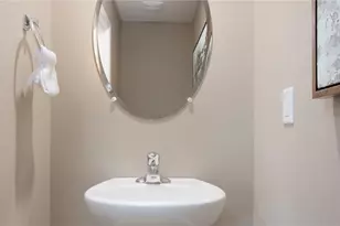 1543 Hamilton Hills Dr, Greensboro, NC 27406 - Photo 15