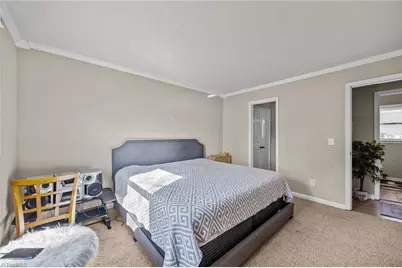 4202 Broadacres Drive, Greensboro, NC 27407 - Photo 17