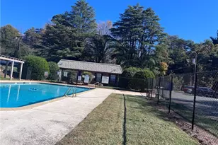 3818 Country Club Rd, Winston-Salem, NC 27104 - Photo 9