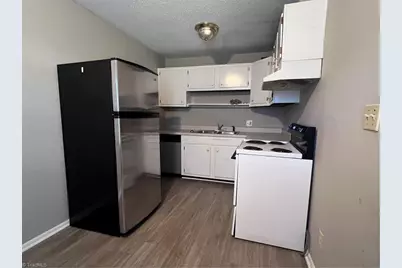 3818 Country Club Road #D, Winston-Salem, NC 27104 - Photo 3