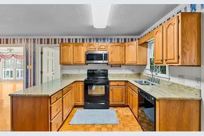 1616 Heathcliff Road, High Point, NC 27262 - Photo 19