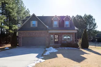 112 Wallburg Fields Lane, Winston-Salem, NC 27107 - Photo 3