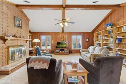 812 Wood Dale Drive, Kernersville, NC 27284 - Photo 15