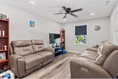 700 English Street, Thomasville, NC 27360 - Photo 5