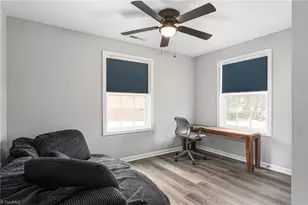 700 English St, Thomasville, NC 27360 - Photo 9