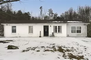 1403 Ballymena Dr, Reidsville, NC 27320 - Photo 3
