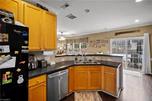 4236 Laurel Ridge Cir, Winston-Salem, NC 27107 - Photo 17
