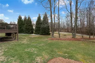 8925 Grv Pk Dr, Oak Ridge, NC 27310 - Photo 33