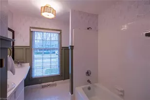 3504 Redington Dr, Greensboro, NC 27410 - Photo 21