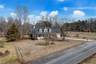 5541 Louis Sells Rd, Kernersville, NC 27284 - Photo 7