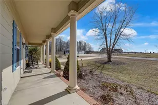 5541 Louis Sells Rd, Kernersville, NC 27284 - Photo 9