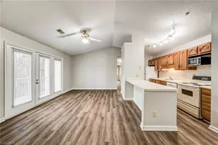 5934 Friendly Ave, Greensboro, NC 27410 - Photo 7