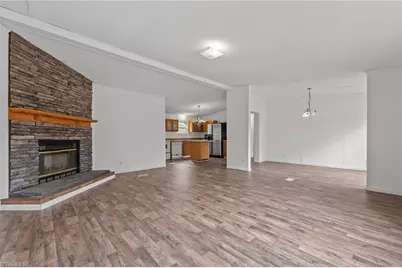 509 N Foster Street, Liberty, NC 27298 - Photo 9