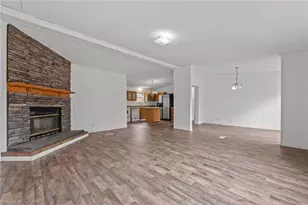 509 N Foster St, Liberty, NC 27298 - Photo 9