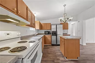 509 N Foster St, Liberty, NC 27298 - Photo 15