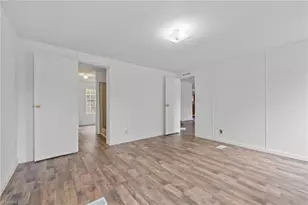 509 N Foster St, Liberty, NC 27298 - Photo 27