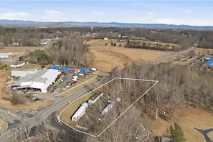 105 E Brocktown Rd, Moravian Falls, NC 28654 - Photo 9