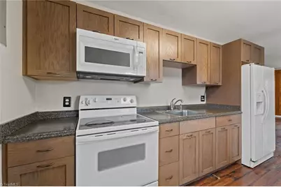 312 Pickett Circle, Liberty, NC 27298 - Photo 15