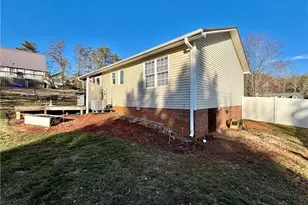 144 Strawberry Ln, Mount Airy, NC 27030 - Photo 23