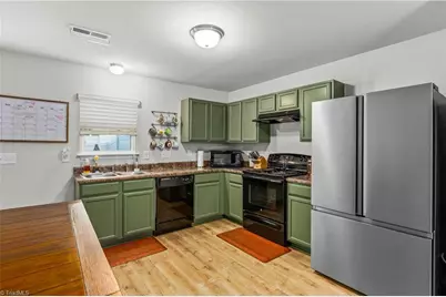 3985 Village Park Court, Winston-Salem, NC 27127 - Photo 7