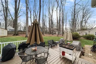 1337 Robinhood Forest Dr, Pfafftown, NC 27040 - Photo 9