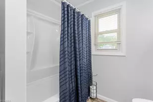 415 Crestview Dr, Thomasville, NC 27360 - Photo 11