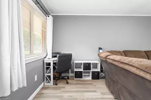 415 Crestview Dr, Thomasville, NC 27360 - Photo 3