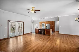 1202 Dogwood Ln, Archdale, NC 27263 - Photo 7