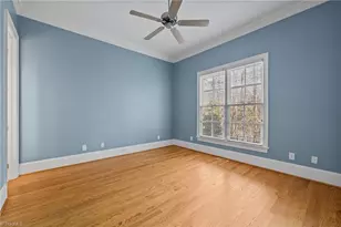 900 Jefferson Wood Ln, Greensboro, NC 27410 - Photo 27