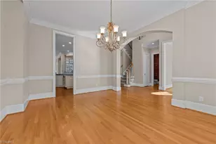 900 Jefferson Wood Ln, Greensboro, NC 27410 - Photo 11