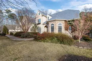 900 Jefferson Wood Ln, Greensboro, NC 27410 - Photo 5