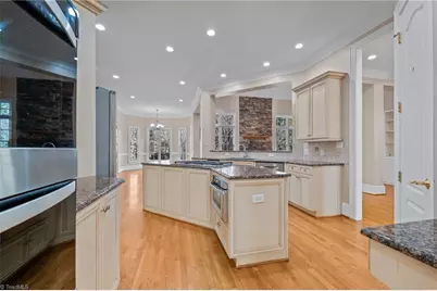 900 Jefferson Wood Lane, Greensboro, NC 27410 - Photo 13