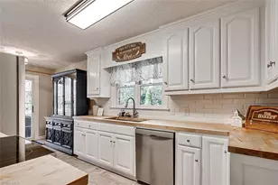 1781 Winchester Heights Dr, Asheboro, NC 27205 - Photo 9