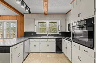 4136 Arden St, Clemmons, NC 27012 - Photo 9