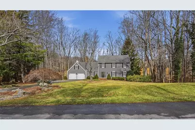 4938 Hackamore Road, Greensboro, NC 27410 - Photo 3