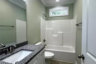 611 Kendall St, Eden, NC 27288 - Photo 13