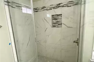 611 Kendall St, Eden, NC 27288 - Photo 9